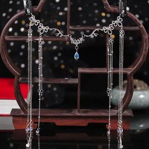 B135-Moonstone Empress Headdress